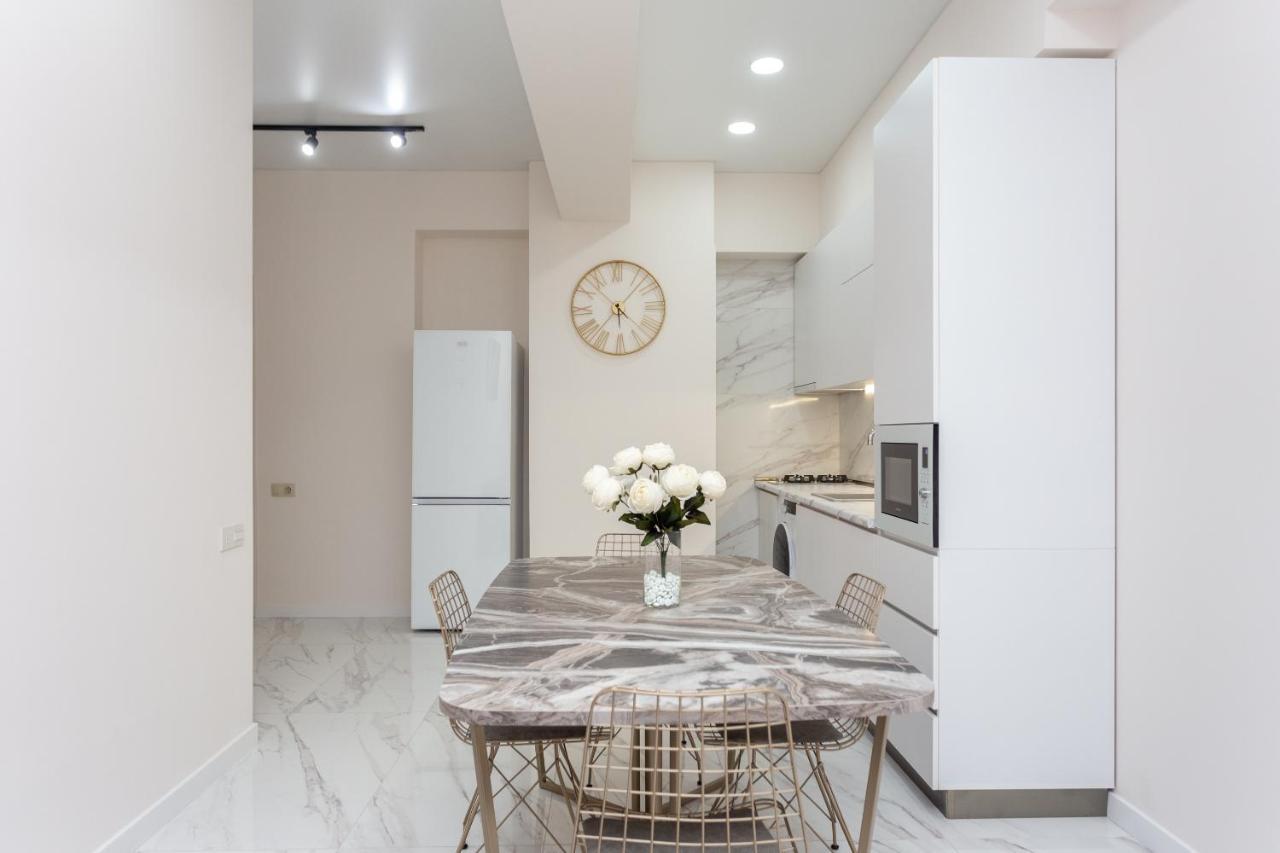 New Saburtalo Apartment Тбилиси Екстериор снимка